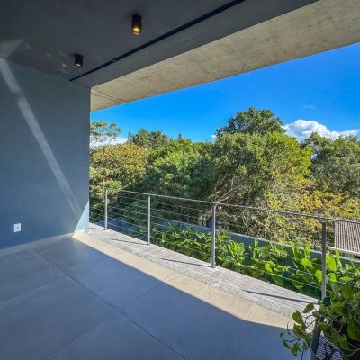 Casa em Condomínio com 492m², 5 quartos, 5 suítes, 4 garagens, no bairro Campeche em Florianópolis