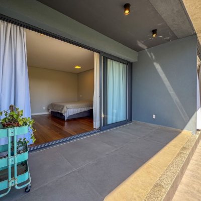 Casa em Condomínio com 492m², 5 quartos, 5 suítes, 4 garagens, no bairro Campeche em Florianópolis