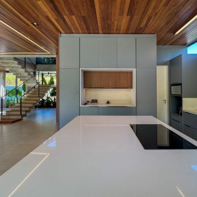 Casa em Condomínio com 492m², 5 quartos, 5 suítes, 4 garagens, no bairro Campeche em Florianópolis