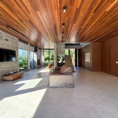 Casa em Condomínio com 492m², 5 quartos, 5 suítes, 4 garagens, no bairro Campeche em Florianópolis