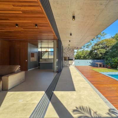 Casa em Condomínio com 492m², 5 quartos, 5 suítes, 4 garagens, no bairro Campeche em Florianópolis