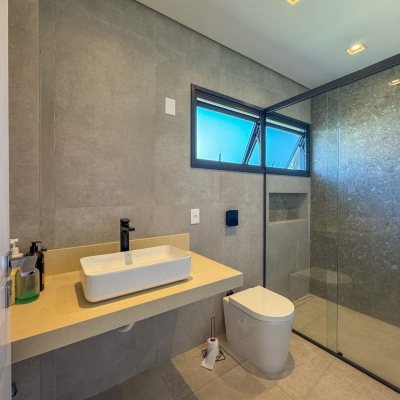 Casa em Condomínio com 492m², 5 quartos, 5 suítes, 4 garagens, no bairro Campeche em Florianópolis