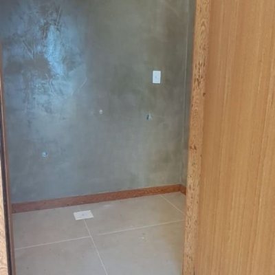 Casa Residencial com 126m², 3 quartos, 1 suíte, 2 garagens, no bairro Campeche em Florianópolis