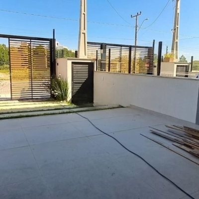 Casa Residencial com 120m², 3 quartos, 1 suíte, 1 garagem, no bairro Campeche em Florianópolis