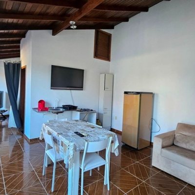 Casa Residencial com 171m², 6 quartos, 1 suíte, 3 garagens, no bairro Canasvieiras em Florianópolis