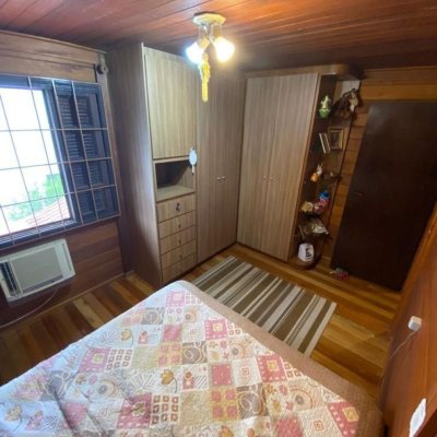 Casa em Condomínio com 200m², 3 quartos, 1 suíte, 2 garagens, no bairro cacupé em Florianópolis