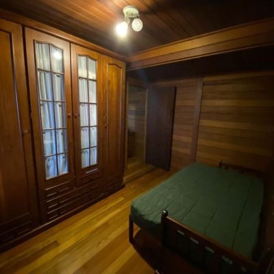 Casa em Condomínio com 200m², 3 quartos, 1 suíte, 2 garagens, no bairro cacupé em Florianópolis