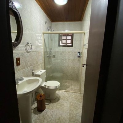 Casa em Condomínio com 200m², 3 quartos, 1 suíte, 2 garagens, no bairro cacupé em Florianópolis