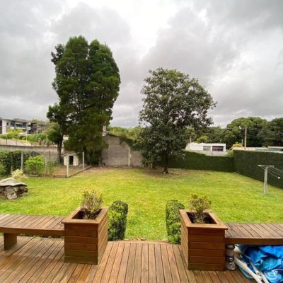 Casa em Condomínio com 200m², 3 quartos, 1 suíte, 2 garagens, no bairro cacupé em Florianópolis