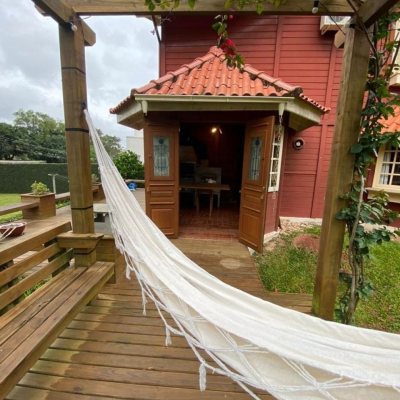 Casa em Condomínio com 200m², 3 quartos, 1 suíte, 2 garagens, no bairro cacupé em Florianópolis