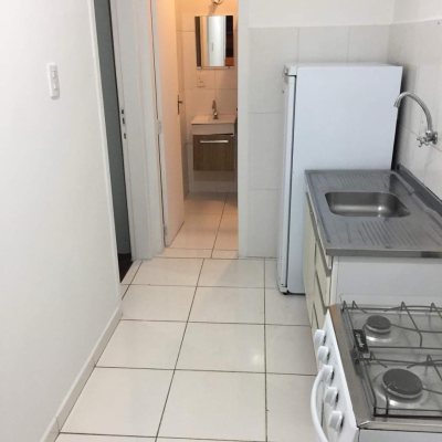 Casa Residencial com 153m², 5 quartos, 2 suítes, 4 garagens, no bairro Trindade em Florianópolis