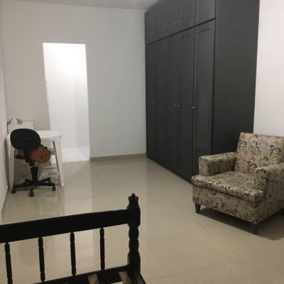 Casa Residencial com 153m², 5 quartos, 2 suítes, 4 garagens, no bairro Trindade em Florianópolis