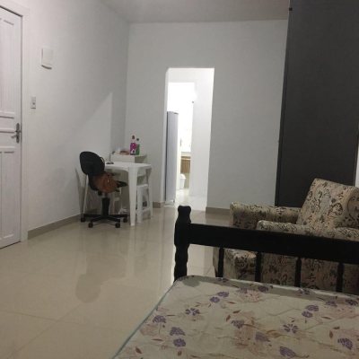 Casa Residencial com 153m², 5 quartos, 2 suítes, 4 garagens, no bairro Trindade em Florianópolis