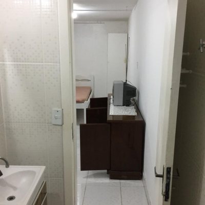 Casa Residencial com 153m², 5 quartos, 2 suítes, 4 garagens, no bairro Trindade em Florianópolis