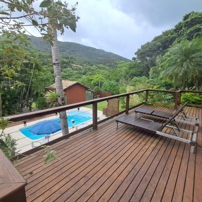 Casa em Condomínio com 1772m², 11 quartos, 3 suítes, 10 garagens, no bairro Vargem Grande em Florianópolis