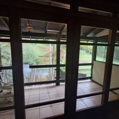 Casa em Condomínio com 1772m², 11 quartos, 3 suítes, 10 garagens, no bairro Vargem Grande em Florianópolis