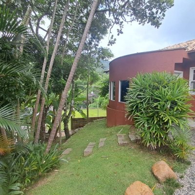 Casa em Condomínio com 1772m², 11 quartos, 3 suítes, 10 garagens, no bairro Vargem Grande em Florianópolis