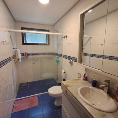 Casa em Condomínio com 1772m², 11 quartos, 3 suítes, 10 garagens, no bairro Vargem Grande em Florianópolis