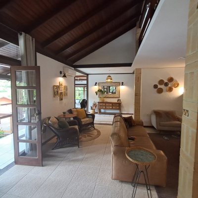 Casa em Condomínio com 1772m², 11 quartos, 3 suítes, 10 garagens, no bairro Vargem Grande em Florianópolis