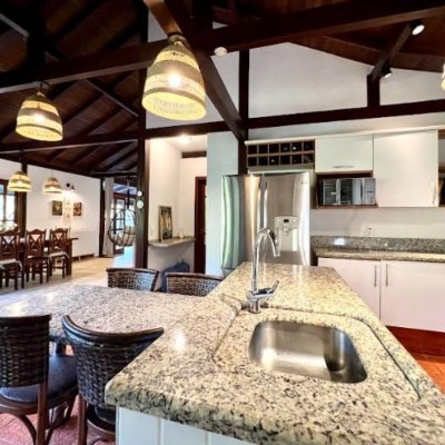 Casa em Condomínio com 1772m², 11 quartos, 3 suítes, 10 garagens, no bairro Vargem Grande em Florianópolis