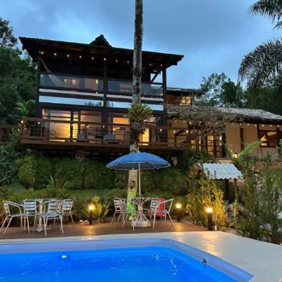 Casa em Condomínio com 1772m², 11 quartos, 3 suítes, 10 garagens, no bairro Vargem Grande em Florianópolis