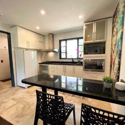 Casa em Condomínio com 1772m², 11 quartos, 3 suítes, 10 garagens, no bairro Vargem Grande em Florianópolis