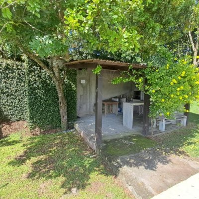 Casa Residencial com 260m², 5 quartos, 4 suítes, 6 garagens, no bairro Vargem Do Bom Jesus em Florianópolis