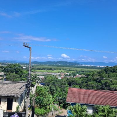 Casa Residencial com 260m², 5 quartos, 4 suítes, 6 garagens, no bairro Vargem Do Bom Jesus em Florianópolis