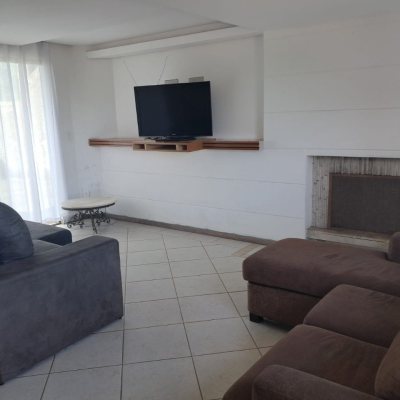 Casa Residencial com 260m², 5 quartos, 4 suítes, 6 garagens, no bairro Vargem Do Bom Jesus em Florianópolis