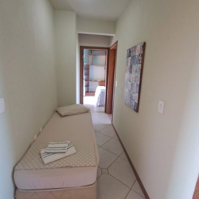 Casa Residencial com 260m², 5 quartos, 4 suítes, 6 garagens, no bairro Vargem Do Bom Jesus em Florianópolis