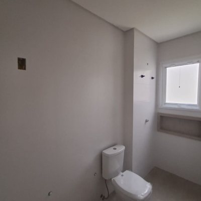 Apartamentos com 91m², 2 quartos, 2 suítes, 1 garagem, no bairro Cachoeira Do Bom Jesus em Florianópolis