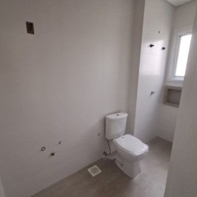 Apartamentos com 91m², 2 quartos, 2 suítes, 1 garagem, no bairro Cachoeira Do Bom Jesus em Florianópolis
