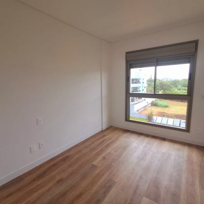 Apartamentos com 100m², 2 quartos, 2 garagens, no bairro João Paulo em Florianópolis