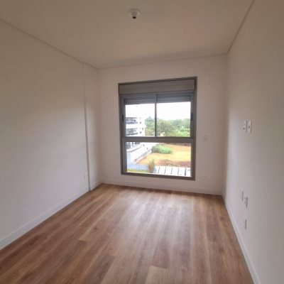 Apartamentos com 100m², 2 quartos, 2 garagens, no bairro João Paulo em Florianópolis