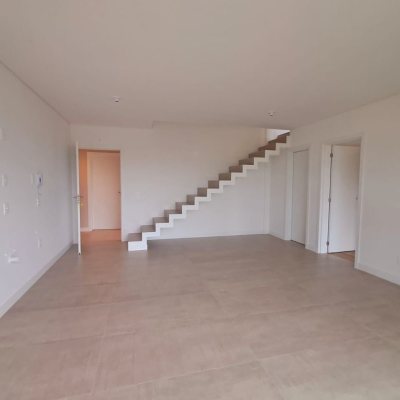 Apartamentos com 100m², 2 quartos, 2 garagens, no bairro João Paulo em Florianópolis