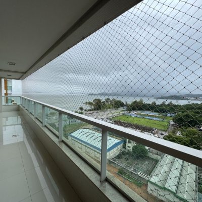 Apartamentos com 162m², 2 quartos, 2 suítes, 2 garagens, no bairro Agronômica em Florianópolis