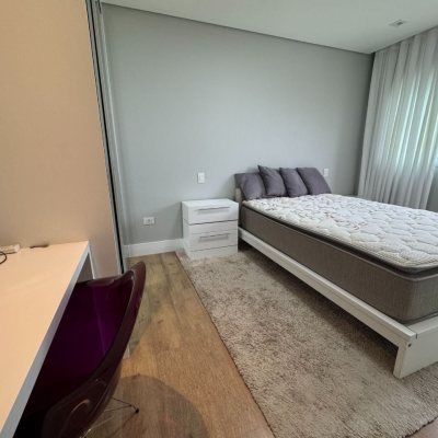 Apartamentos com 162m², 2 quartos, 2 suítes, 2 garagens, no bairro Agronômica em Florianópolis