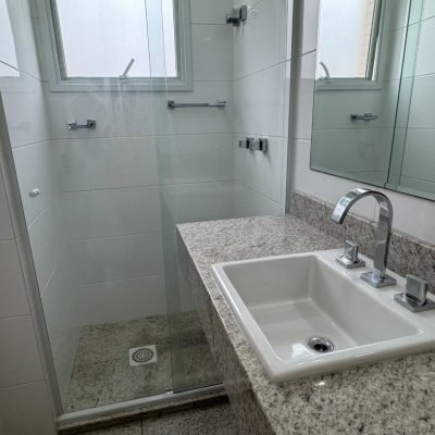 Apartamentos com 162m², 2 quartos, 2 suítes, 2 garagens, no bairro Agronômica em Florianópolis