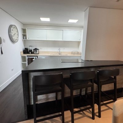 Apartamentos com 162m², 2 quartos, 2 suítes, 2 garagens, no bairro Agronômica em Florianópolis
