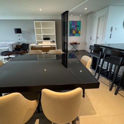 Apartamentos com 162m², 2 quartos, 2 suítes, 2 garagens, no bairro Agronômica em Florianópolis