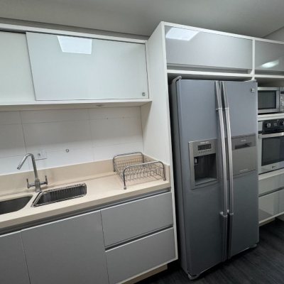 Apartamentos com 162m², 2 quartos, 2 suítes, 2 garagens, no bairro Agronômica em Florianópolis