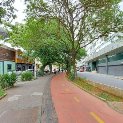 Apartamentos com 121m², 3 quartos, 1 suíte, 1 garagem, no bairro Centro em Florianópolis