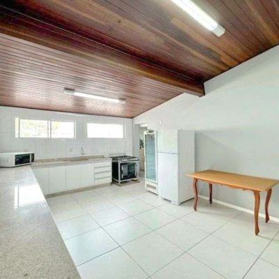 Apartamentos com 121m², 3 quartos, 1 suíte, 1 garagem, no bairro Centro em Florianópolis