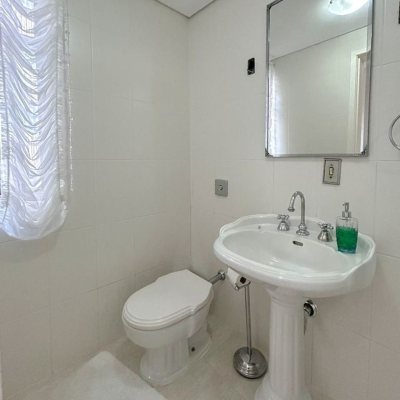 Apartamentos com 121m², 3 quartos, 1 suíte, 1 garagem, no bairro Centro em Florianópolis