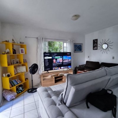 Casa Residencial com 93m², 3 quartos, 1 suíte, 4 garagens, no bairro Ingleses em Florianópolis