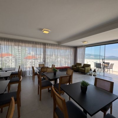 Apartamentos com 69m², 2 quartos, 1 suíte, 1 garagem, no bairro Coqueiros em Florianópolis