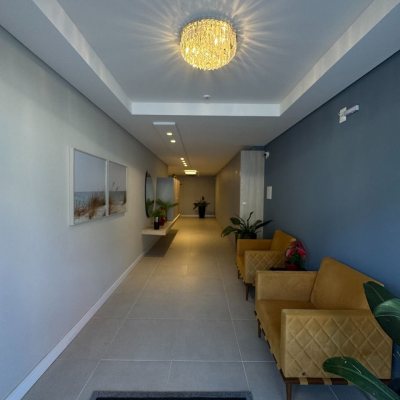 Apartamentos com 69m², 2 quartos, 1 suíte, 1 garagem, no bairro Coqueiros em Florianópolis