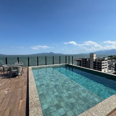 Apartamentos com 69m², 2 quartos, 1 suíte, 1 garagem, no bairro Coqueiros em Florianópolis