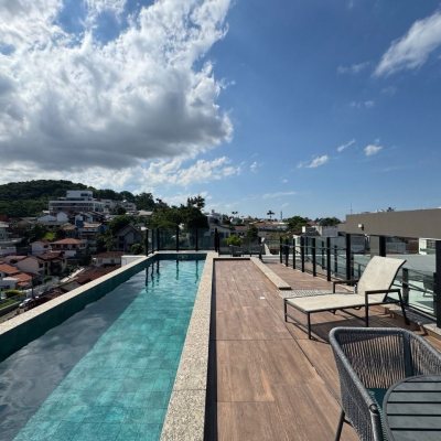 Apartamentos com 69m², 2 quartos, 1 suíte, 1 garagem, no bairro Coqueiros em Florianópolis