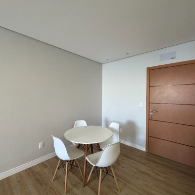 Apartamentos com 69m², 2 quartos, 1 suíte, 1 garagem, no bairro Coqueiros em Florianópolis